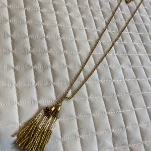 J Crew Fun, like new gold & white fashion necklace